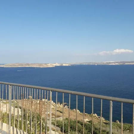 Poolside Luxury With Patio 11a4s *