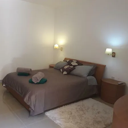 Poolside Luxury With Patio 11a4s * Mgarr