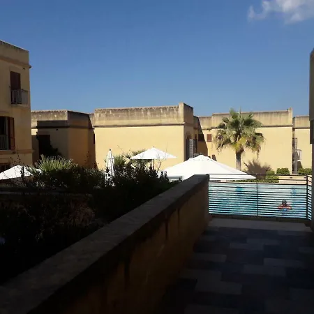 Poolside Luxury With Patio 11a4s Mgarr
