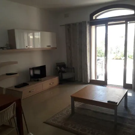 Poolside Luxury With Patio 11a4s Apartament
