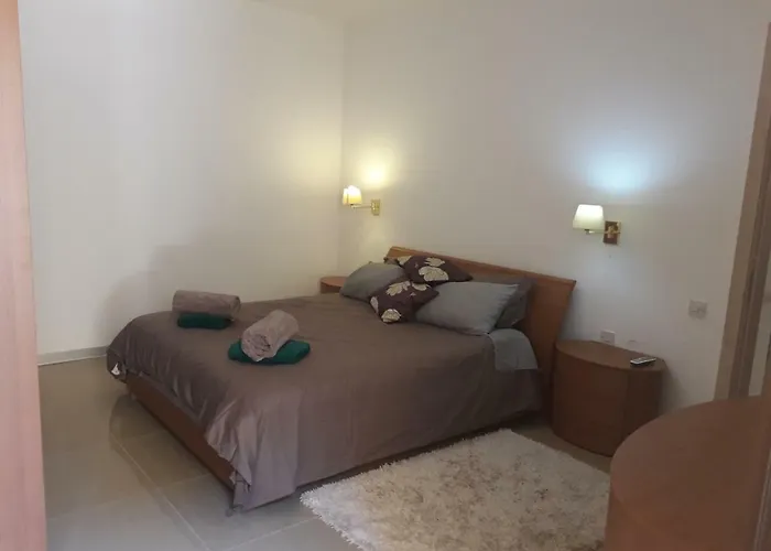 Poolside Luxury With Patio 11a4s * Mgarr