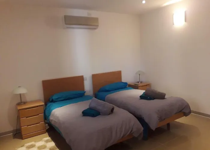 Apartment Poolside Luxury With Patio 11a4s *