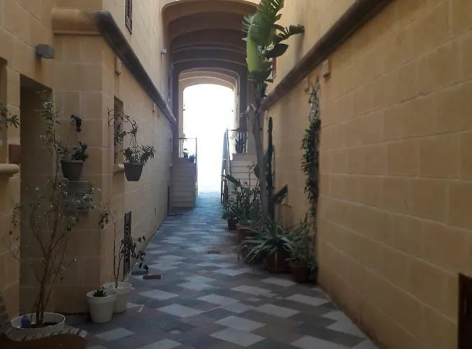 Poolside Luxury With Patio 11a4s * Mgarr